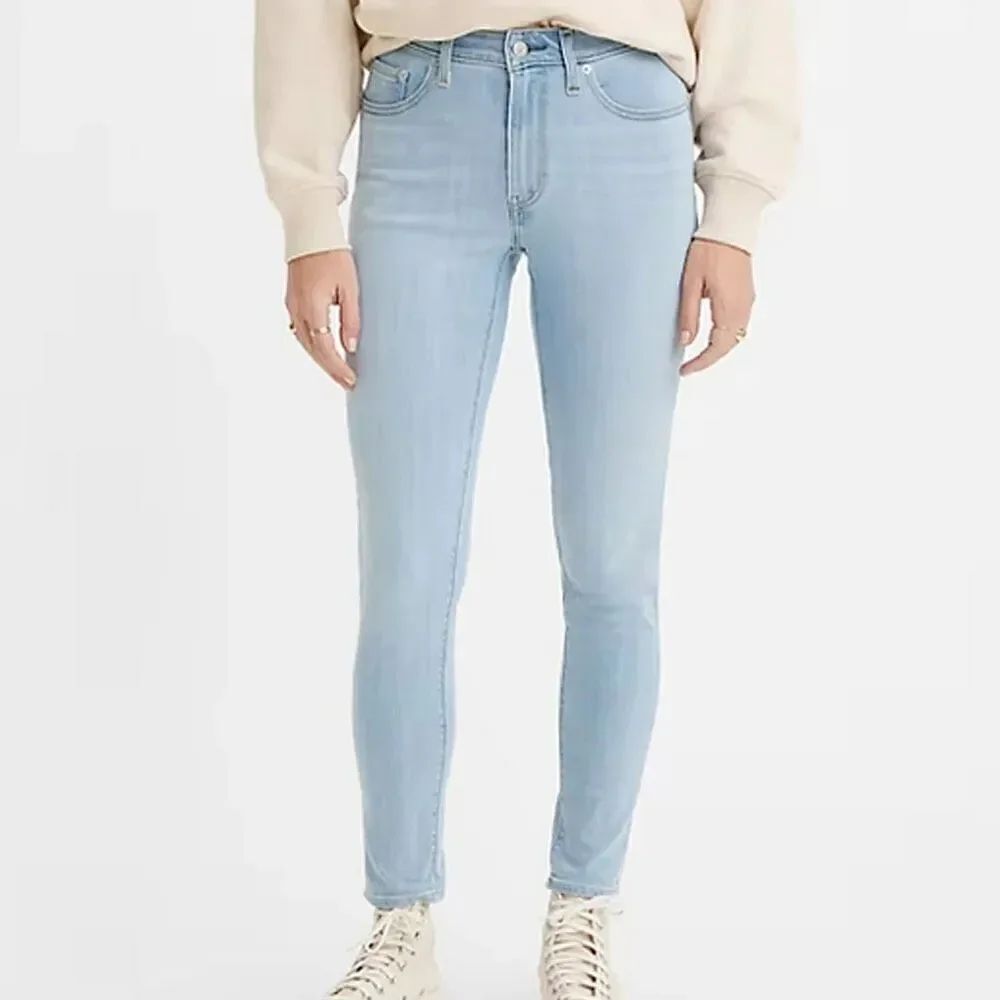 ✨Levi’s 721 High Rise Skinny Women's Sz 27 Jeans✨